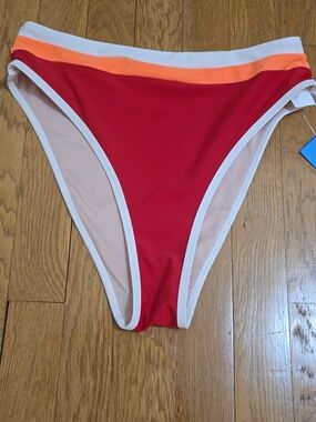 CUPSHE BRAND WOMEN'S RED AND WHITE SWIM BOTTOMS SIZE MEDIUM